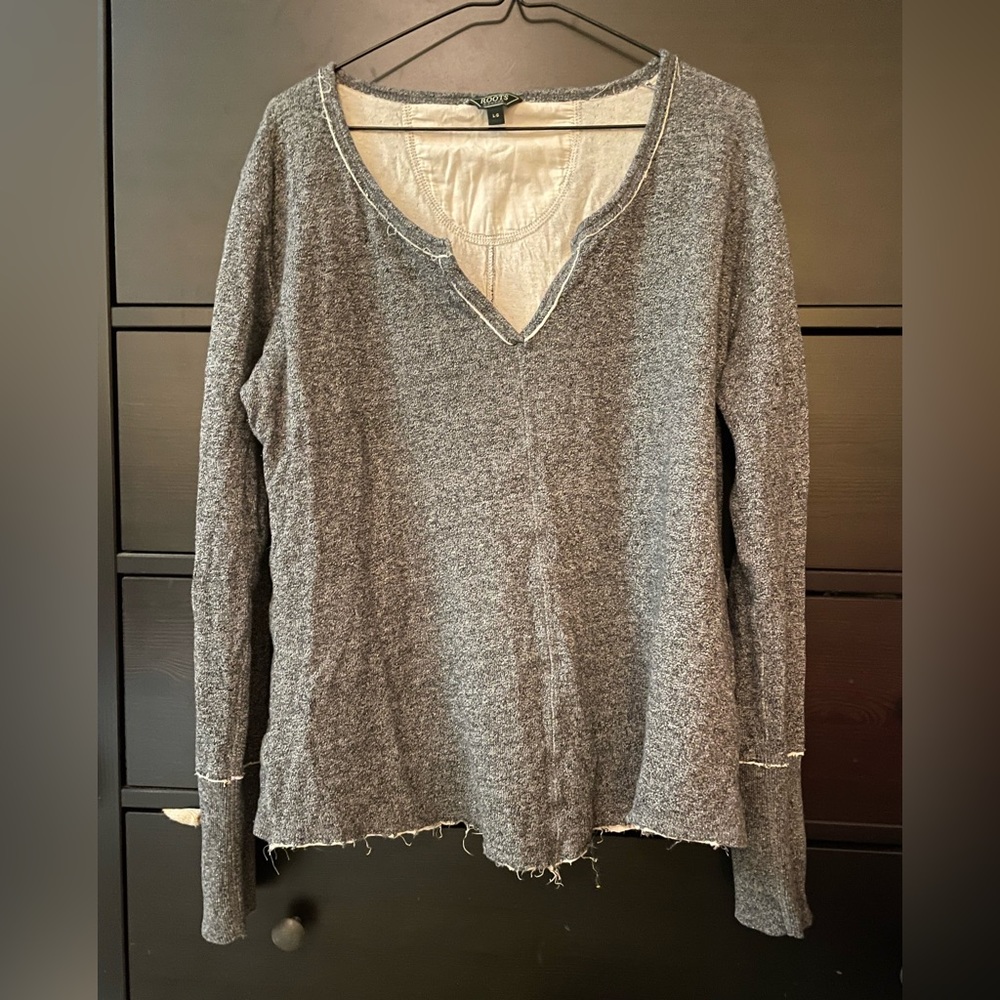 Roots V Neck